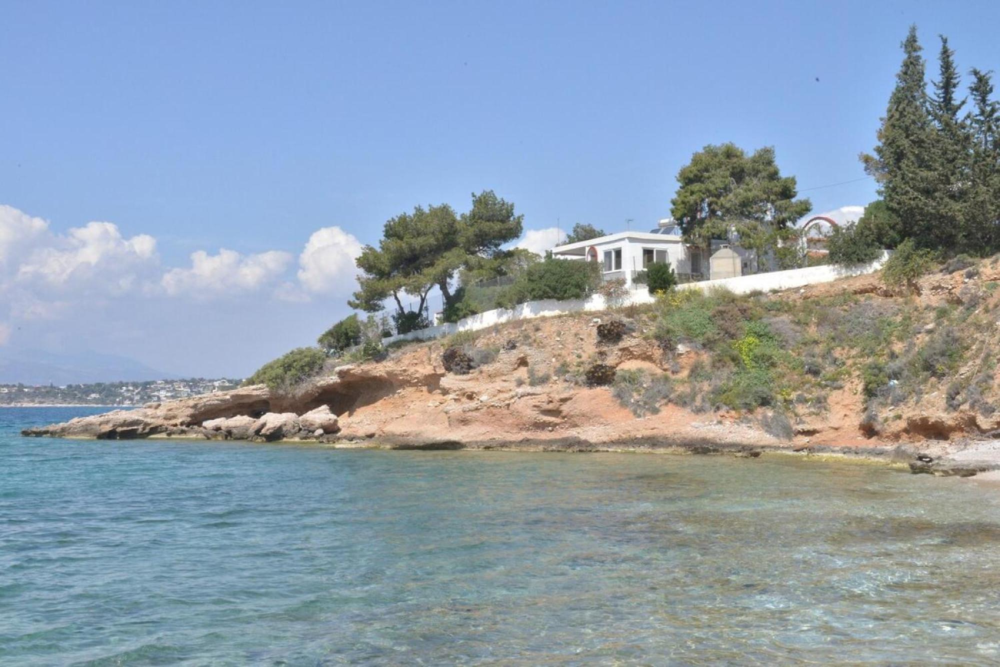 Salamis Beachfront House エクステリア 写真