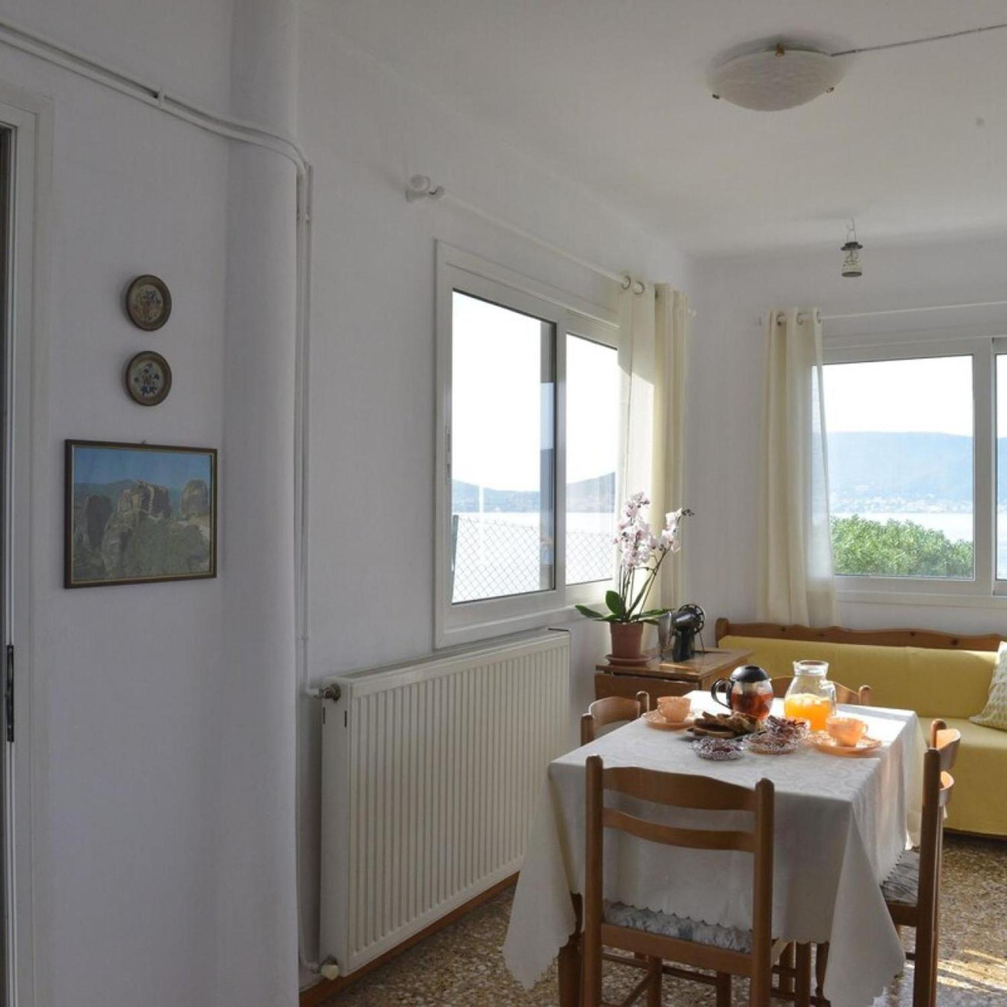 Salamis Beachfront House エクステリア 写真