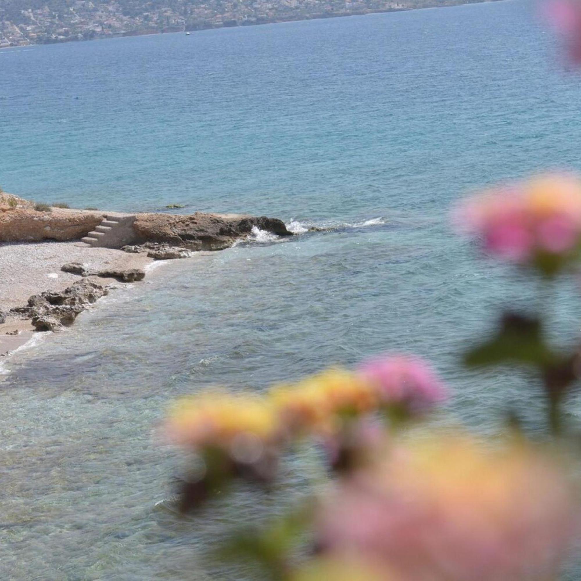 Salamis Beachfront House エクステリア 写真